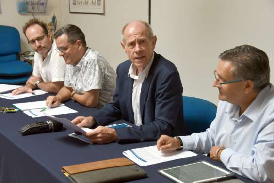 Erick Roser, vice-recteur  : 