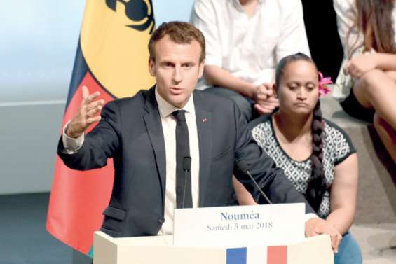 Vingt-cinq chefs d'entreprise  se rangent derrière Macron