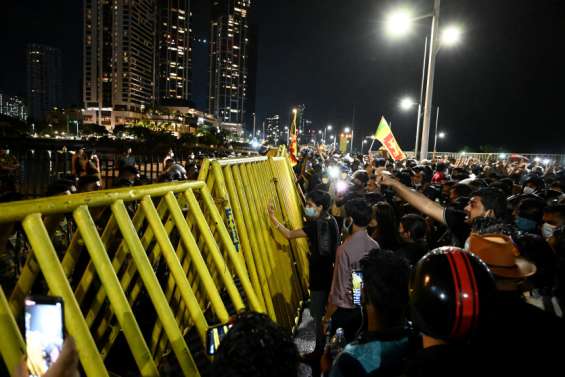 L'opposition veut la démission du président