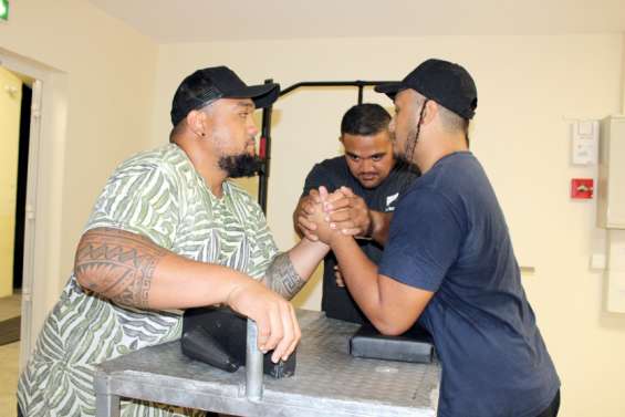 Mont-Dore : avec New Génération Armwrestling, le bras de fer sportif arrive en Calédonie