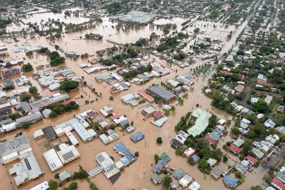 Australie : théories du complot et inondations :
des pilotes reçoivent des menaces