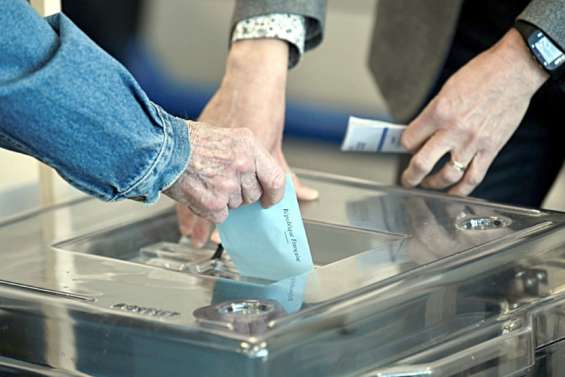 Présidentielle : les candidats déçus donnent leur consigne de vote