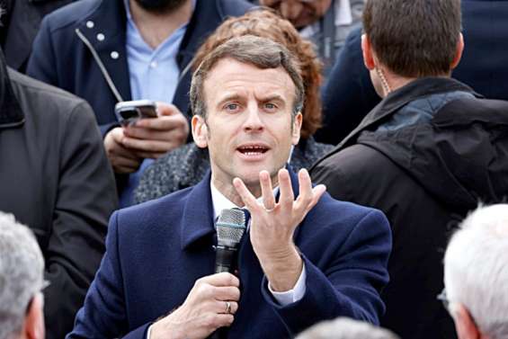 Présidentielle : Macron appelle à 