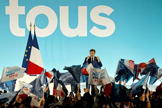 Présidentielle : splendeur et misère dans les QG des candidats