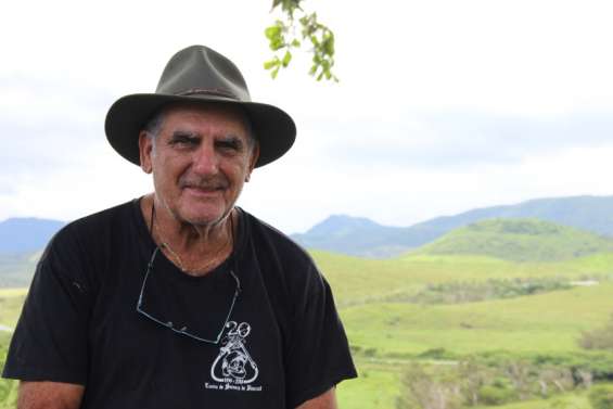 Planter du santal pour valoriser ses terres : le nouveau défi de Ghislain Santacroce