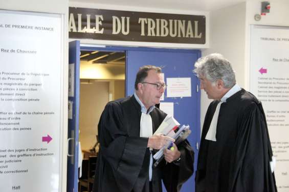 [VIDÉO] Au procès de Philippe Gomès, l'intérêt général face au « cumul des casquettes »