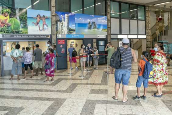 Hausse des redevances d’atterrissage : la CCI veut réduire le déficit de Magenta