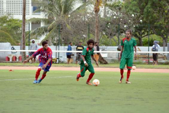 Football : treize équipes sur la ligne de départ, avec au bout un espoir de montée