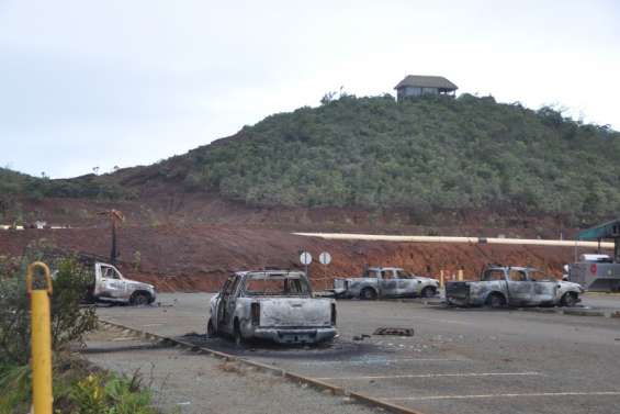 Des cendres et un espoir à l'usine du Sud