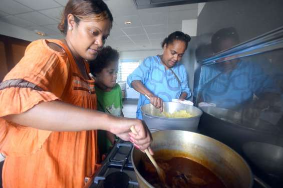 Magenta : aux pieds des tours, le chantier d'insertion inspire respect et solidarité
