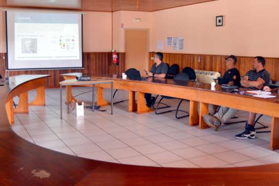 Bourail : une centrale photovoltaïque va produire de l'hydrogène