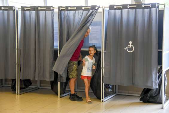 [MàJ 19h40] Un tiers des électeurs calédoniens se sont déplacés