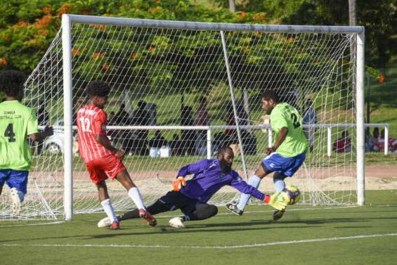 Tiga ne quitte pas son fauteuil de leader