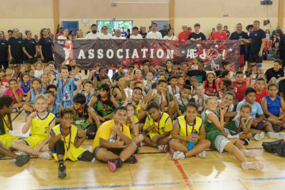 Une centaine de basketteurs réunis pour saluer la mémoire de Mimi Castex