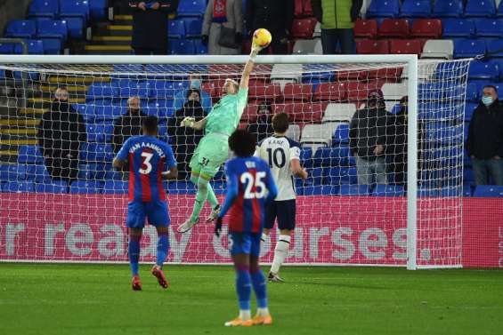 Tottenham et Liverpool freinés, Leicester et Southampton recollent