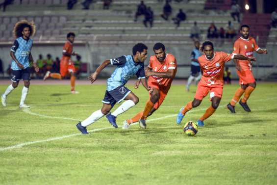 Football : Tiga prend les commandes de la Super Ligue