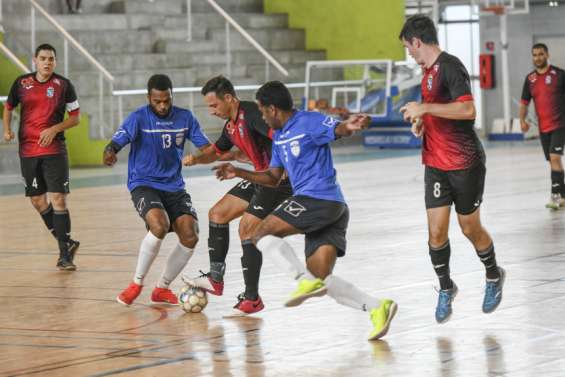 Le FC Ferrand accélère, avec l'ASPTT dans le rétroviseur