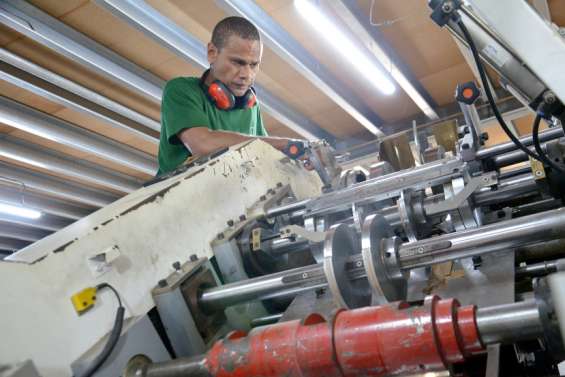 Ecobag emballe le marché local