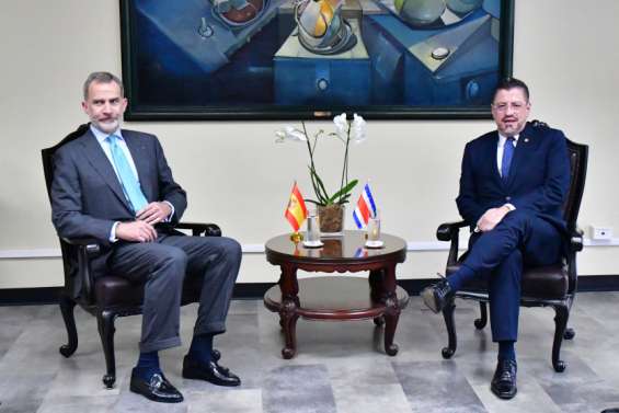 Rodrigo Chaves prend les commandes du Costa Rica