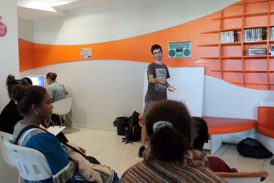 Mont-Dore : des ateliers de sensibilisation aux dangers d'internet