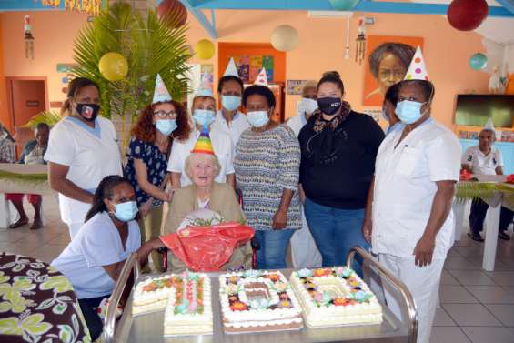 Yvonne Serre, nouvelle centenaire bouraillaise