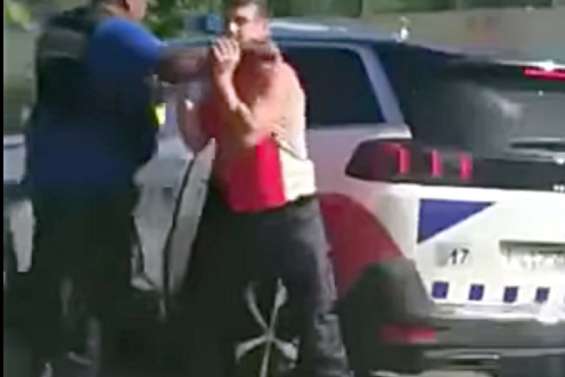 Enquête interne après la diffusion vidéo impliquant des policiers en civil à Ko We Kara