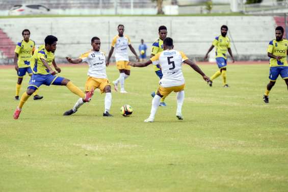 Football : contre Hienghène, 