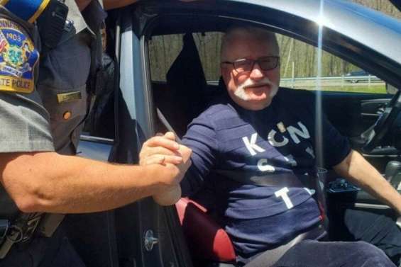 Un policier américano-polonais dépanne l'ex-président Lech Walesa