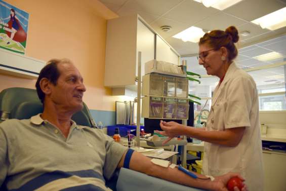 En tendant votre bras dix minutes, vous pouvez sauver des vies