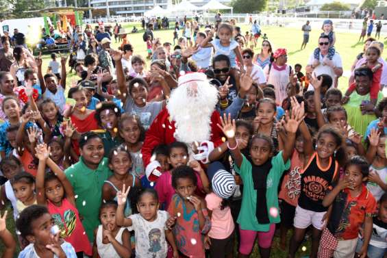 1 200 enfants fêtent Noël à l'hippodrome