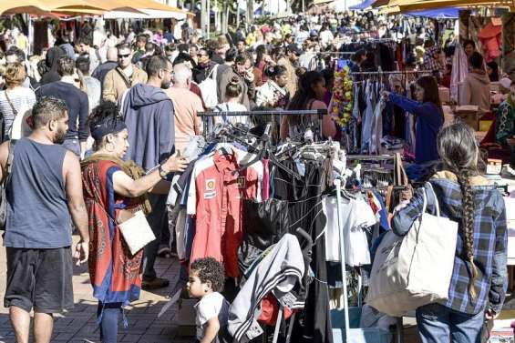 Le vide-greniers du Gratuit fait son grand retour à Païta