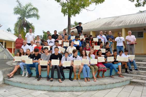 Les anciens collégiens à l'honneur