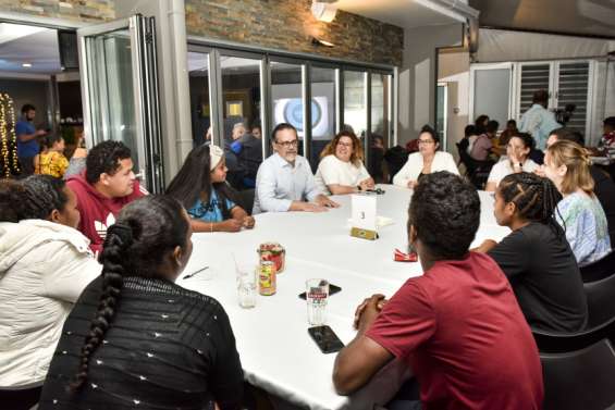 Philippe Dunoyer en mode speed-meeting à Nouméa