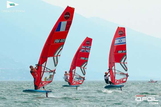 iQFoil 2022 : Nicolas Goyard conserve son titre européen