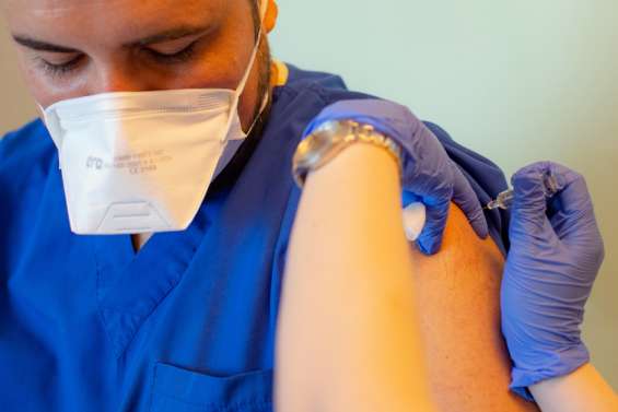 Variole du singe : vacciner les cas contacts
