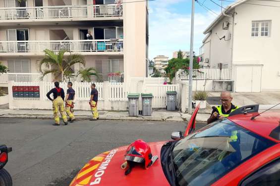 [INFO EN DIRECT] Un appartement détruit par les flammes à Nouméa
