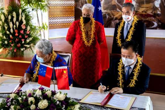 Les îles Samoa et la Chine signent à leur tour
