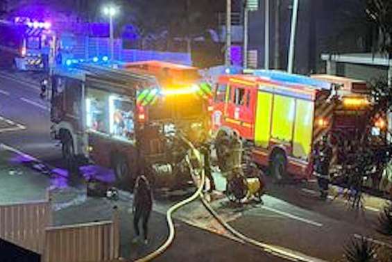 Les pompiers ont fait face à un important incendie dans une résidence de Nouméa