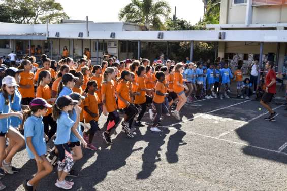 Les élèves du collège Georges-Baudoux courent le cross annuel