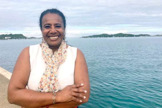 Michèle Homboé veut « marier » le Oui et le Non