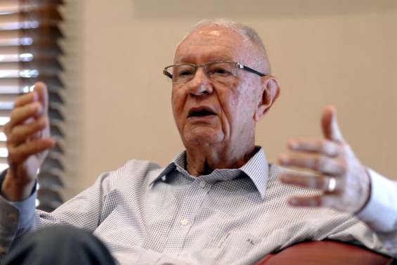 Le FLNKS salue la mémoire de Jean Lèques