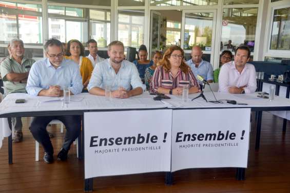 La majorité présidentielle devient la confédération 