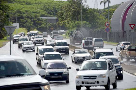 Automobile : les eurodéputés votent la fin des moteurs thermiques en 2035