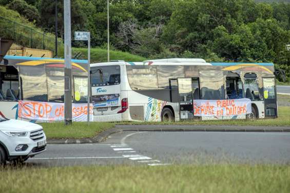 Mont-Dore : privés de bus, les habitants du sud de la commune organisent la solidarité