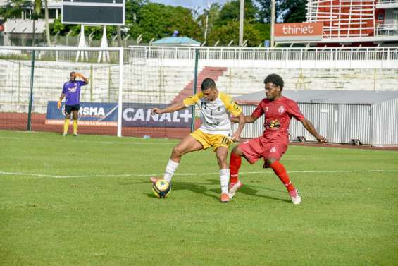 Football : le quatuor de tête se dessine