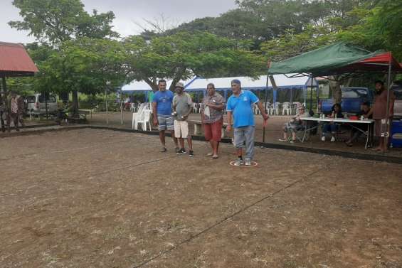 Le clan Dao et la pétanque animent le boulodrome