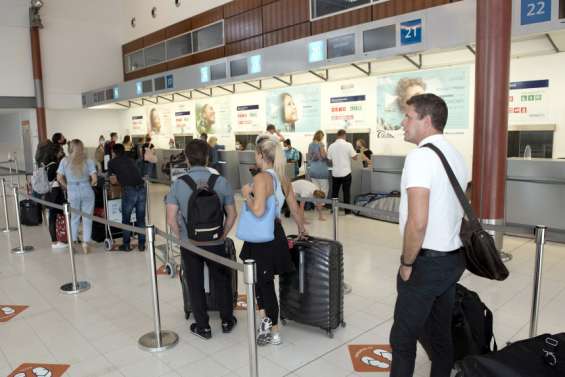 [GROS PLAN] Covid : quelles restrictions encore en vigueur pour voyager ?