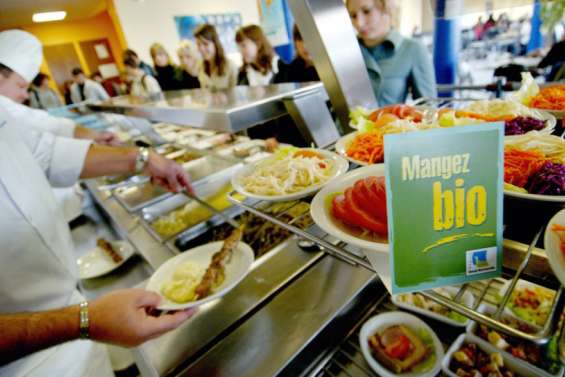 Les cantines scolaires face au casse-tête des prix