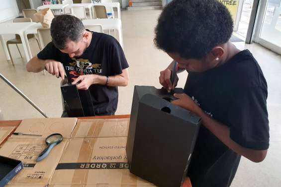 Comment fabriquer un vidéoprojecteur pour son smartphone