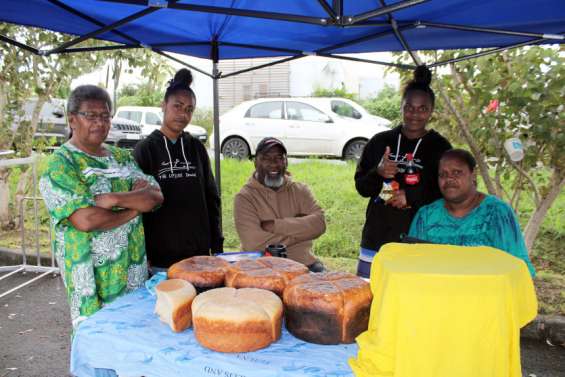 Les Mamans de Dumbéa-sur-Mer font leur premier marché